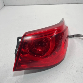 2016 - 2017 INFINITI Q50 REAR RIGHT PASSENGER SIDE OUTER TAILLIGHT LAMP OEM