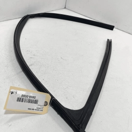 Front Right Door Window Glass Run Channel Seal Infiniti Q50 2014-2020 OEM