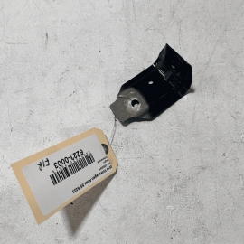 2018-2023 VW ATLAS FRONT RIGHT PASSENGER SIDE FENDER CENTER BRACKET OEM