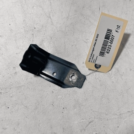 2018-2023 VW ATLAS FRONT RIGHT PASSENGER SIDE FENDER REARWARD BRACKET OEM