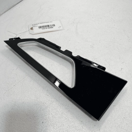 2017 - 2019 AUDI Q7 REAR RIGHT PASSENGER SIDE DOOR PANEL INSERT TRIM BEZEL 