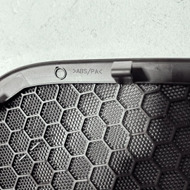 2010 - 2016 PORSCHE PANAMERA FRONT LEFT DRIVER DOOR SPEAKER COVER GRILLE OE 2010 - 2016 PORSCHE PANAMERA FRONT LEFT DRIVER DOOR SPEAKER COVER GRILLE OE