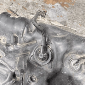 2018 - 2021 TOYOTA CAMRY FWD FUEL GAS TANK RESERVOIR OEM
