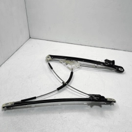 2017 - 2023 AUDI Q7 SQ7 FRONT RIGHT PASSENGER SIDE DOOR WINDOW REGULATOR OE