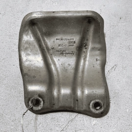 2017 - 2023 AUDI Q7 QUATTRO FRONT LEFT SIDE AXLE SHAFT SPLASH SHIELD COVER 