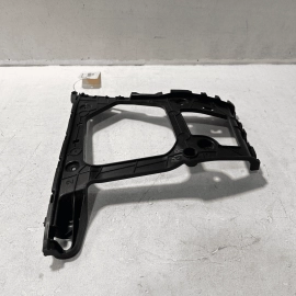 Right Pass Rear Bumper Side Retainer Guide Mount Bracket AUDI Q7 2017-2019 