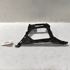 Right Pass Rear Bumper Side Retainer Guide Mount Bracket AUDI Q7 2017-2019 