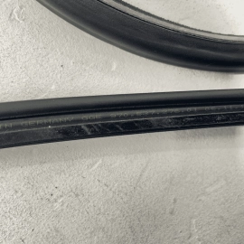 2010-11-12-13-14-15-2016 PORSCHE PANAMERA LEFT FRONT DOOR WEATHER STRIP SEA