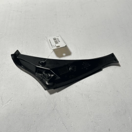 2014-16 PORSCHE PANAMERA Tailgate Liftgate Right Passenger Support Bracket 