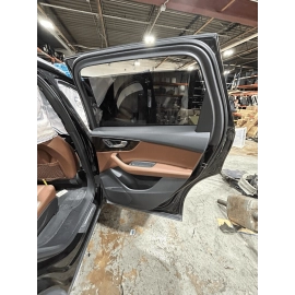 2017 - 2018 AUDI Q7 REAR LEFT DRIVER SIDE INTERIOR DOOR PANEL TRIM COVER OE 2017 - 2018 AUDI Q7 REAR LEFT DRIVER SIDE INTERIOR DOOR PANEL TRIM COVER OE