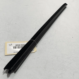 2011-18 PORSCHE CAYENNE REAR LEFT DRIVER DOOR WINDOW INNER WEATHERSTRIP SEA