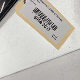 PORSCHE CAYENNE 2011-18 REAR LEFT DRIVER SIDE WINDOW GLASS RUN CHANEL SEAL 