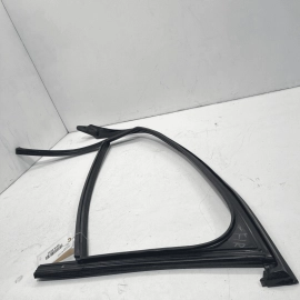 2011-2014 AUDI A8 Door Window Frame SEAL / Weather Stripping Front Right OE