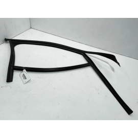 2011-2014 AUDI A8 Door Window Frame SEAL / Weather Stripping Front Right OE
