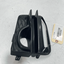 2014-2017 INFINITI Q50 FRONT LEFT DRIVER SIDE BUMPER FOG LIGHT LAMP BEZEL O