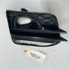 2014-2017 INFINITI Q50 FRONT LEFT DRIVER SIDE BUMPER FOG LIGHT LAMP BEZEL O