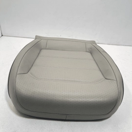2016-2018 VOLKSWAGEN PASSAT FRONT PASSENGER SIDE LOWER SEAT BOTTOM CUSHION 