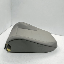 2016-2018 VOLKSWAGEN PASSAT FRONT PASSENGER SIDE UPPER SEAT BACK CUSHION OE