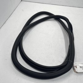 12-2022 VOLKSWAGEN PASSAT VW REAR LEFT DRIVER SIDE DOOR WEATHERSTRIP SEAL O