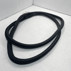 12-2022 VOLKSWAGEN PASSAT VW REAR LEFT DRIVER SIDE DOOR WEATHERSTRIP SEAL O