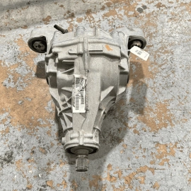 2013-2018 PORSCHE CAYENNE GTS 4.8L AWD REAR DIFFERENTIAL AXLE CARRIER OEM