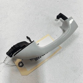 Rear Left Side Exterior Door Handle Color White Volkswagen Passat 2012-2019
