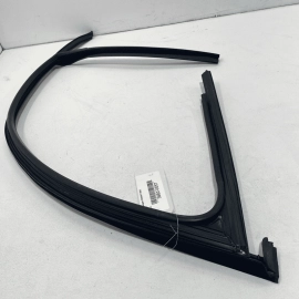 Front Driver Door Window Glass Run Channel Seal Volkswagen Passat 2012-2022