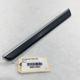 16-2019 VOLKSWAGEN PASSAT REAR DRIVER SIDE DOOR INTERIOR COVER MOLDING TRIM