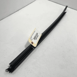 11-18 PORSCHE CAYENNE FONT DRIVER DOOR WINDOW INNER WEATHERSTRIP SEAL OEM