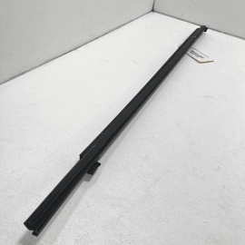 11-18 PORSCHE CAYENNE FONT DRIVER DOOR WINDOW INNER WEATHERSTRIP SEAL OEM