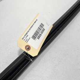 11-18 PORSCHE CAYENNE FONT DRIVER DOOR WINDOW INNER WEATHERSTRIP SEAL OEM