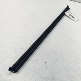 12-2022 VOLKSWAGEN PASSAT VW REAR DRIVER DOOR WINDOW INNER WEATHERSTRIP SEA