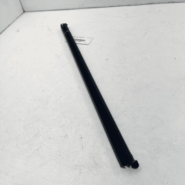 12-2022 VOLKSWAGEN PASSAT VW REAR DRIVER DOOR WINDOW INNER WEATHERSTRIP SEA