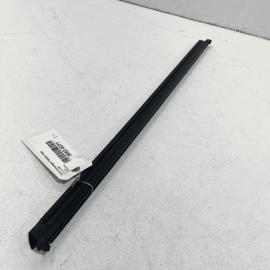 12-2022 VOLKSWAGEN PASSAT VW REAR DRIVER DOOR WINDOW INNER WEATHERSTRIP SEA