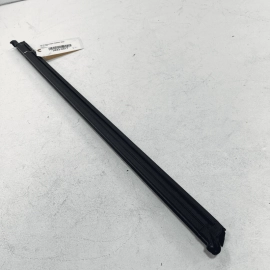 12-2022 VOLKSWAGEN PASSAT VW REAR DRIVER DOOR WINDOW INNER WEATHERSTRIP SEA