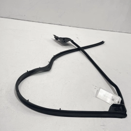 2011-2018 AUDI A8 L QUATTRO REAR RIGHT PASSENGER DOOR WEATHER-STRIP SEAL OE