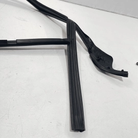 2011-2018 AUDI A8 L QUATTRO REAR RIGHT PASSENGER WINDOW GUIDE CHANNEL SEAL 