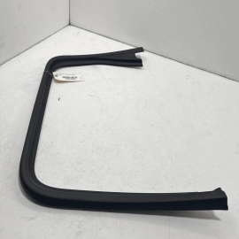 2011-2018 PORSCHE CAYENNE REAR PASSENGER SIDE DOOR WINDOW FRAME COVER TRIM 