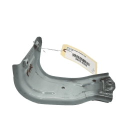 2016-19 VOLKSWAGEN PASSAT FRONT RIGHT PASSENGER SIDE FENDER SUPPORT BRACKET