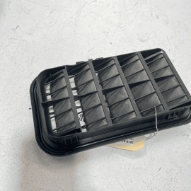 2011-2012-2013-2014-2015-16-2018 AUDI A8 L REAR LEFT QUARTER PRESSURE VENT  2011-2012-2013-2014-2015-16-2018 AUDI A8 L REAR LEFT QUARTER PRESSURE VENT