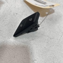 AUDI A8 L QUATTRO 2011-2018 FRONT PASSENGER SIDE DOOR LOCK CONTROL SWITCH O