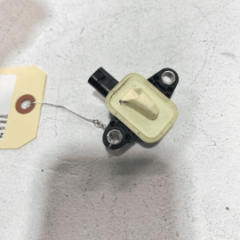 AUDI A8 L QUATTRO 2011-2018 S8 FRONT LEFT OR RIGHT SIDE CRASH IMPACT SENSOR
