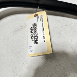 2011-2018 PORSCHE CAYENNE FRONT PASSENGER SIDE DOOR BODY WEATHERSTRIP SEAL 