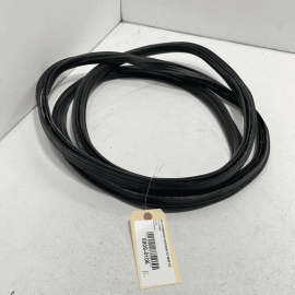 2011-18 PORSCHE CAYENNE TRUNK BACK DOOR LIFTGATE TAILGATE WEATHERSTRIP SEAL