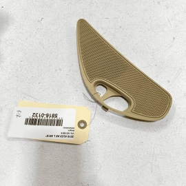 AUDI A8 L QUATTRO 2011-2018 REAR PASSENGER SIDE DOOR SPEAKER COVER GRILLE O