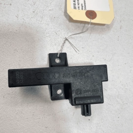 2011-2018 AUDI A8 L QUATTRO REAR LEFT DRIVER KEYLESS ENTRY ANTENNA MODULE O