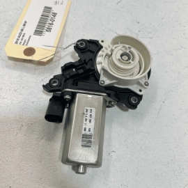 Front Right Side Door Close Assist Motor Audi A8 Quattro L 2011-2018 OEM