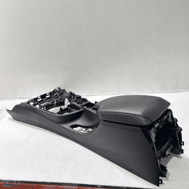 2017-2020 BMW 440i FRONT CENTER CONSOLE STORAGE ARMREST BLACK OEM