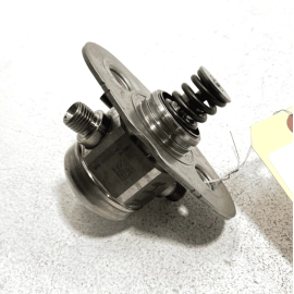 Engine High Pressure Fuel Pump BMW 340iX 2016-2018 OEM