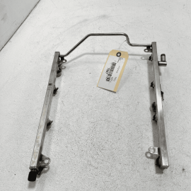 2008 - 2012 Mercedes Benz GL 450 550 4.7 Distributor Injector Line Fuel Rai